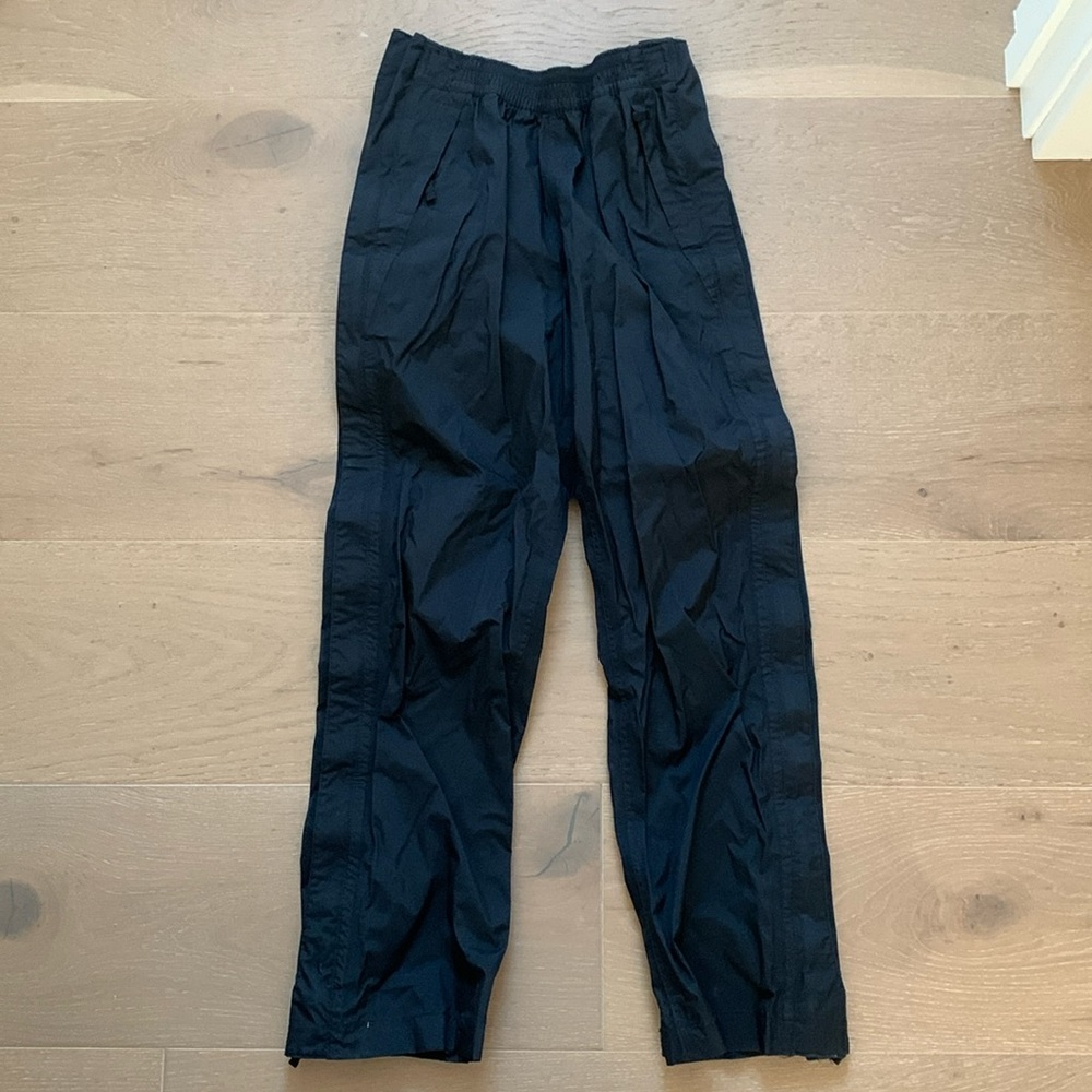 Kid’s black rain pants
